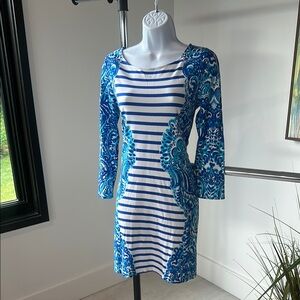 Lilly Pulitzer figure flattering dress. New